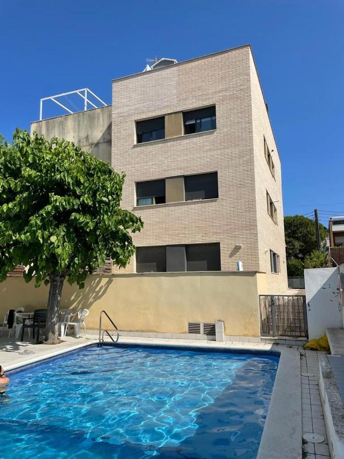 Atico En Cubelles Playa Apartment Exterior photo
